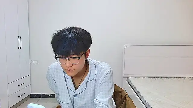 KK-cuteboy Webcam Show