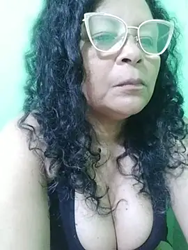 Amarantha25: διαδικτυακό σόου στην κάμερα