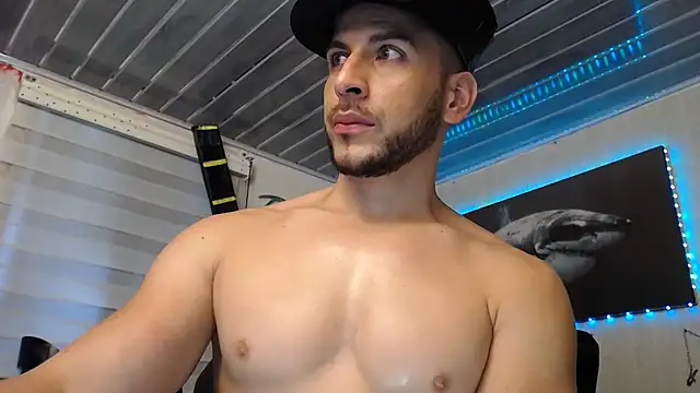 bayronfit Adlı Modelin Canlı XXX Sohbeti