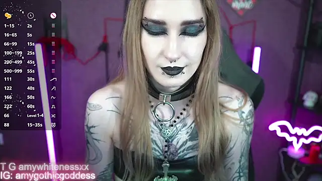 amywhitenessxx Chat XXX in diretta
