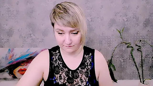 Živý XXX chat Djullia