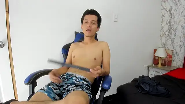 Alejandra_and_James_ 网络视讯表演