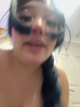 Chat XXX en directo de hinata_dolly