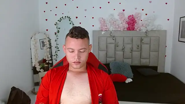 sven_fox723 Show Webcam