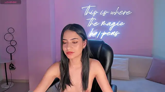 Chat +18 de LucieMartin ao vivo