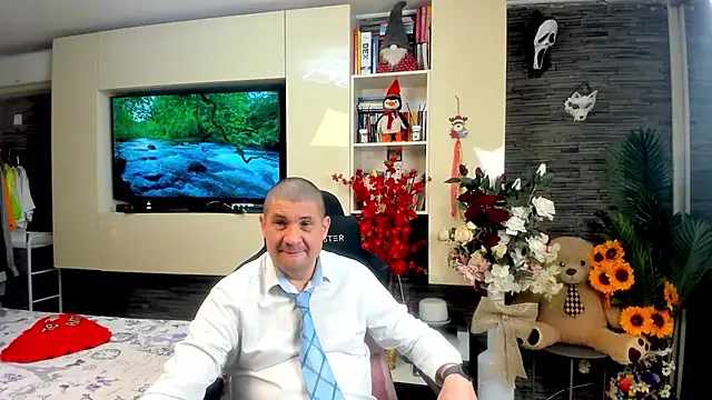 SpartacusDaddy48 Webcam show