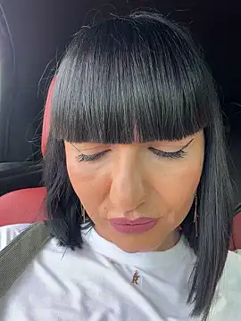 MysticCleo Chat XXX in diretta