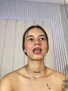 JuliaColemann's Live XXX Chat