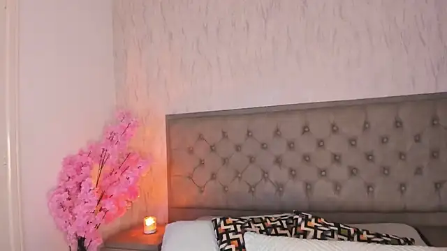 Sienna_brunette: απευθείας συνομιλία ΧΧΧ
