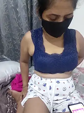 Aarti909090 Webcam Show