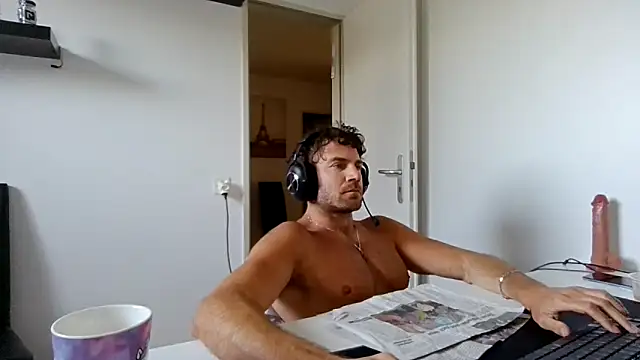 alpha-hunk Chat XXX in diretta