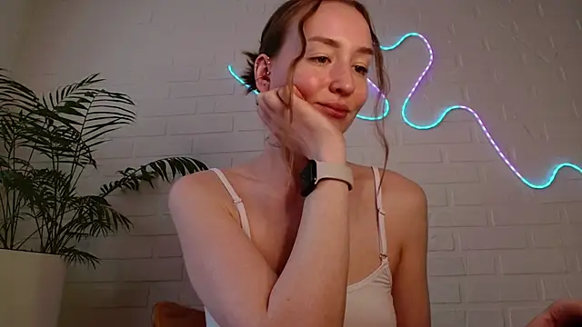 WhitePrincessLuna live XXX chat