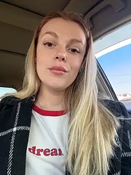 HarrietDart live XXX chat