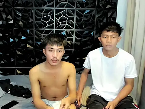 Živý XXX chat Urloverhardcock