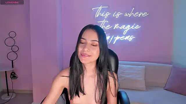 Chat XXX en directo de LucieMartin