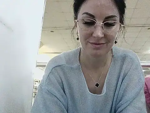 Sweaty20n Live XXX chat