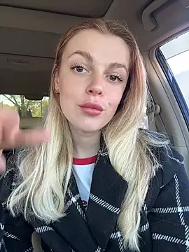 Chat XXX en directo de HarrietDart