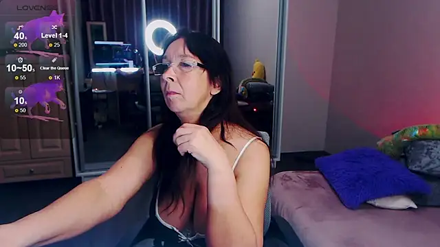 Celine_Faer1 Adlı Modelin Canlı XXX Sohbeti