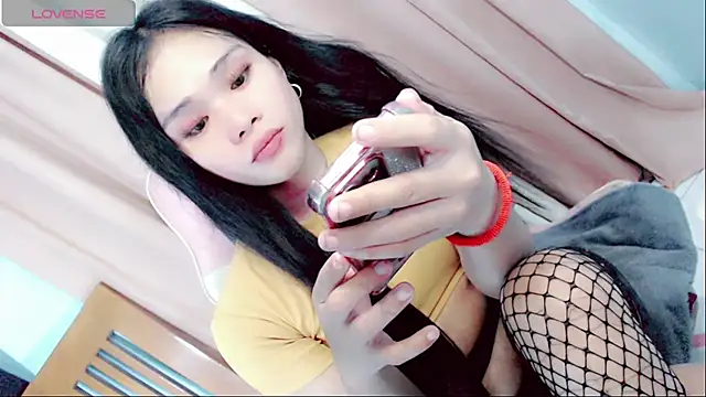 Amomentoflust99 Pertunjukan Webcam