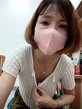 Emma_Linh 在線直播表演