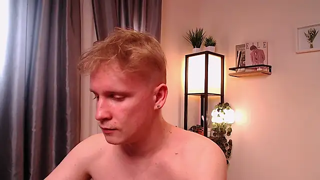AlexxSweet 网络视讯表演