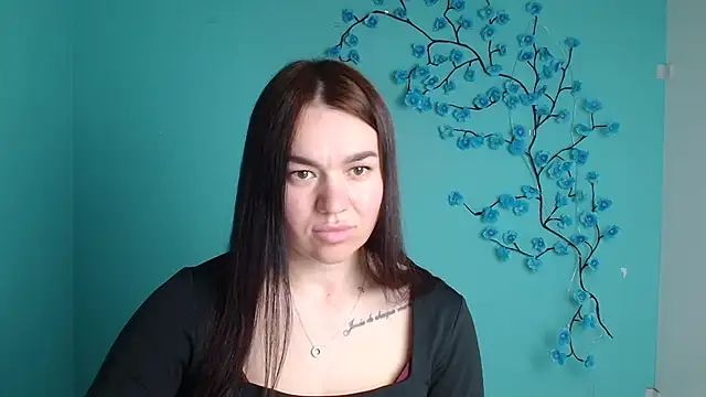 XXX chat uživo modela Lola_Saymyname