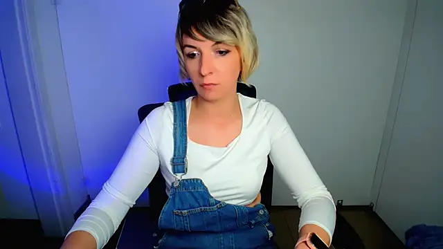 Lana_Foxyy 现场XXX聊天
