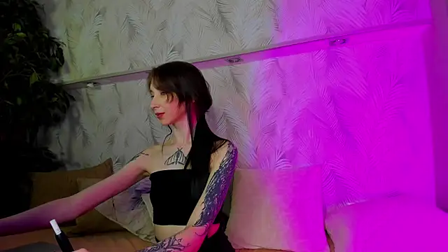 Ellen_Hops' Live XXX Chat
