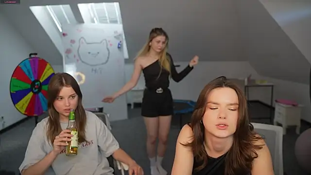 AriaAstra Webcam-Show