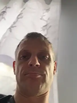 Arthur2288@xh's Live XXX Chat