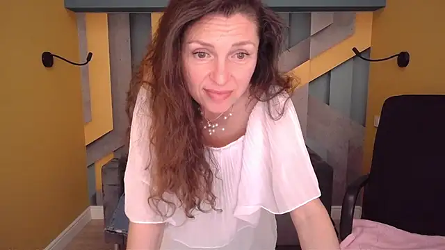 Chat +18 de EllaLong ao vivo
