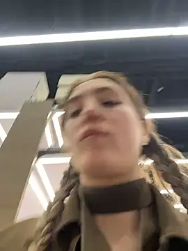 Tiny_Anny Show in webcam