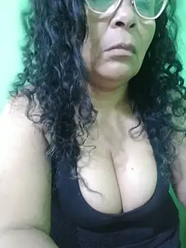 Amarantha25 live XXX chat