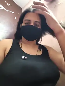 REENA-STRIP élő XXX-chatje