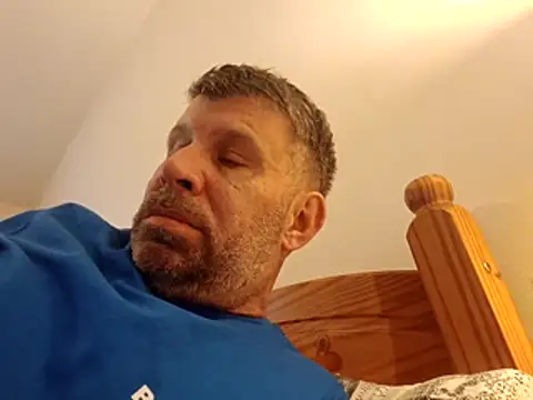 Chat +18 de stud2512 ao vivo