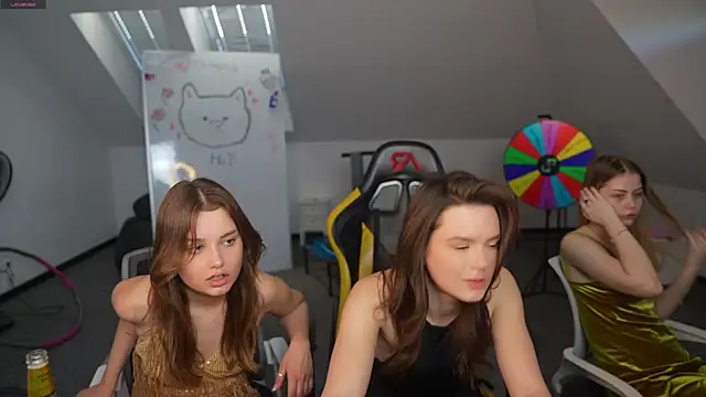 AriaAstra Chat XXX live
