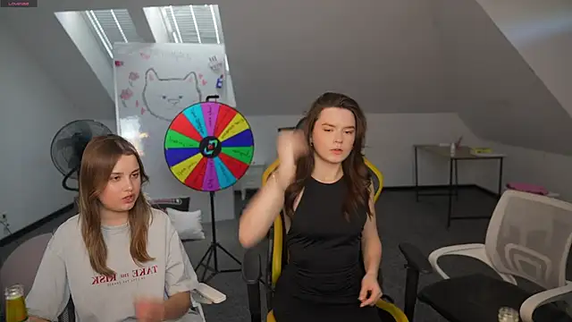 AriaAstra's Live XXX Chat