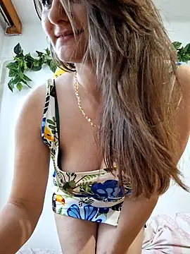 Nika_aa লাইভ XXX চ্যাট