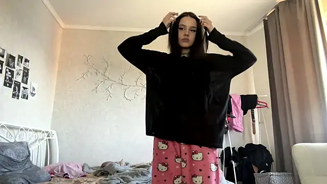 LouisePavlides Webcam-Show