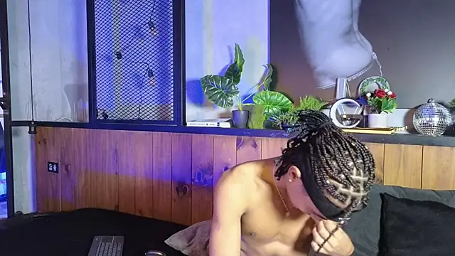AlanCutee Chat XXX live