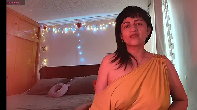 ISABEEL_SOFIA01 现场XXX聊天