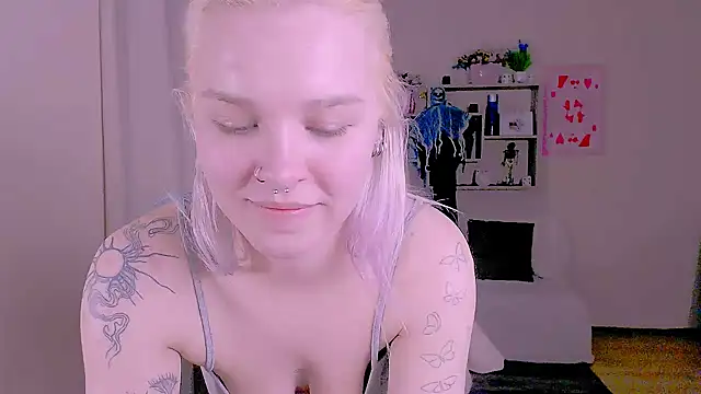 Chat +18 de Hot_Blonda ao vivo