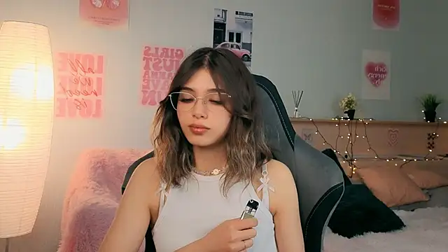 dinnerwithflowers' Live XXX Chat