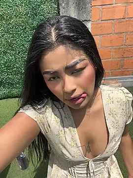 EvasBlazeXXX's Webcam Show