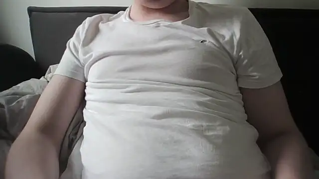 19teenoldboy élő XXX-chatje