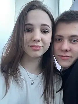 Chat +18 de Maggi_Shine ao vivo