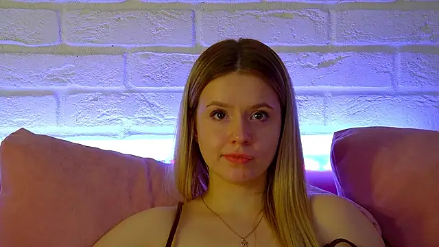 MilanaBalmain's Live XXX Chat