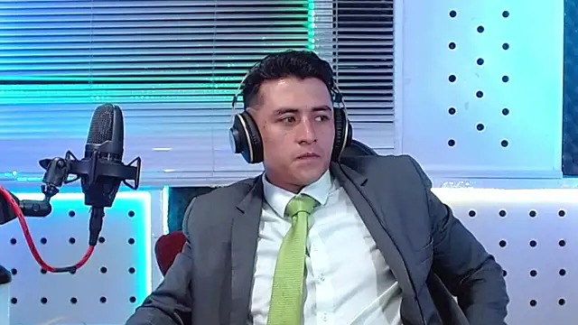 XXX chat uživo modela Godofcumxxx