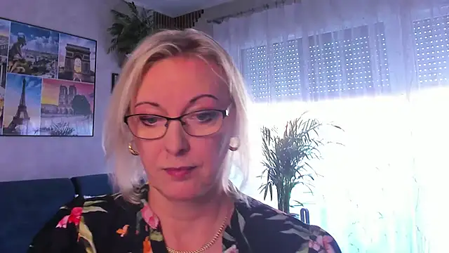 vanessa_chat Pertunjukan Webcam