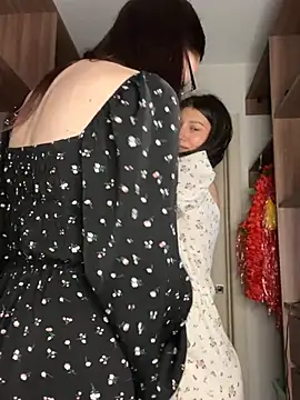 RussianGirls_ 即時 XXX 聊天